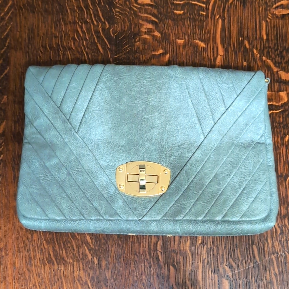 Grey clutch with optional chain strap